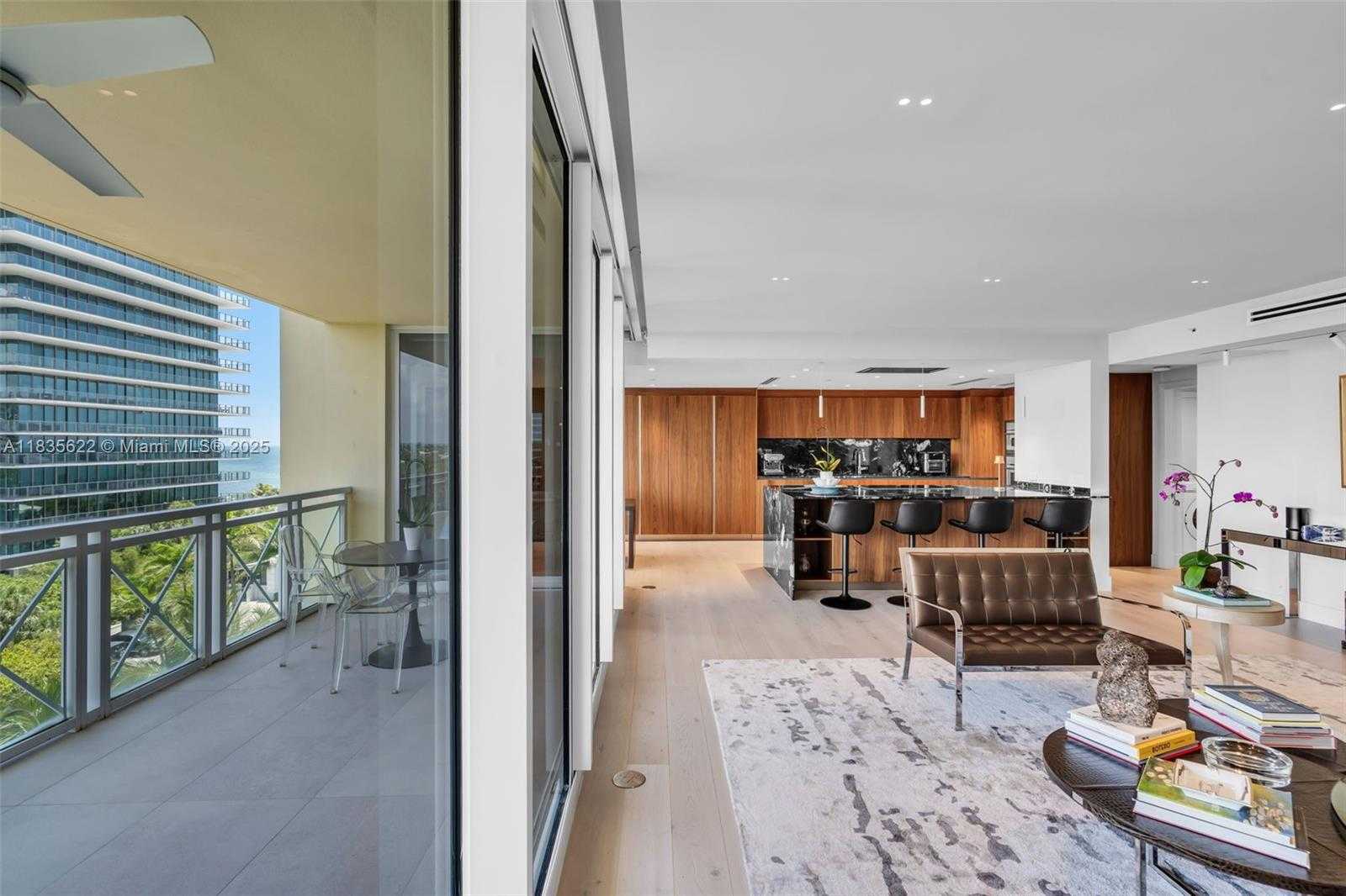 Small Image of 430 GRAND BAY DR #608, Key Biscayne Number 9