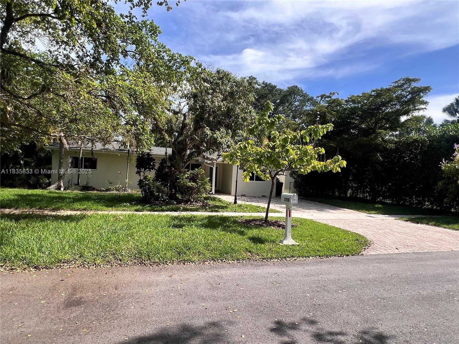 Small Image of 7350 SOUTH WEST 96TH ST #7350, Pinecrest Number 18