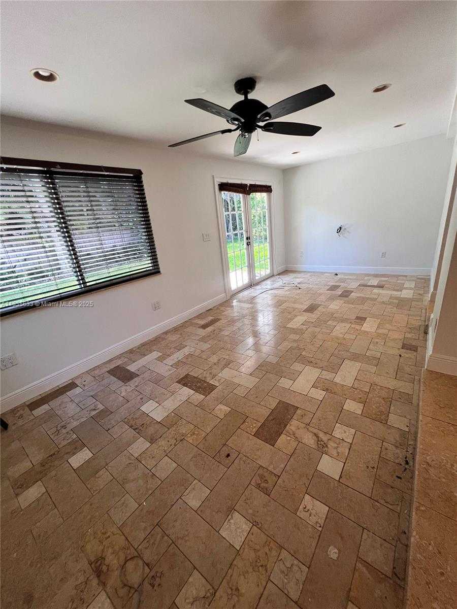 Small Image of 7350 SOUTH WEST 96TH ST #7350, Pinecrest Number 5