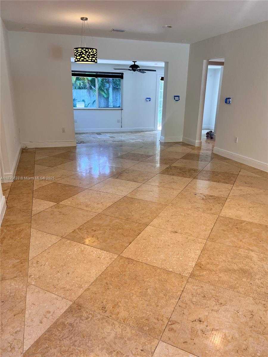Small Image of 7350 SOUTH WEST 96TH ST #7350, Pinecrest Number 9