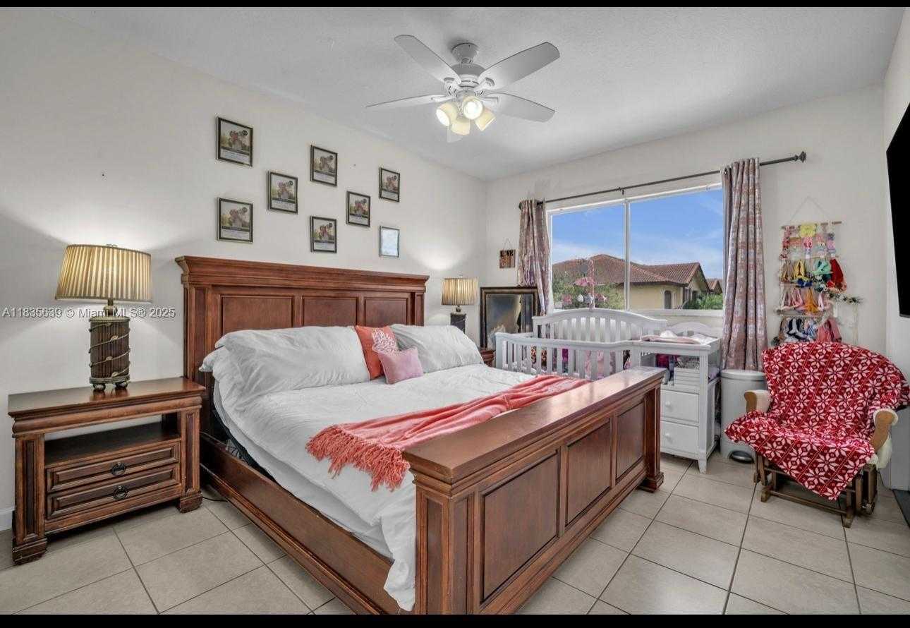 Small Image of 22917 SOUTH WEST 112TH CT, Miami Number 14