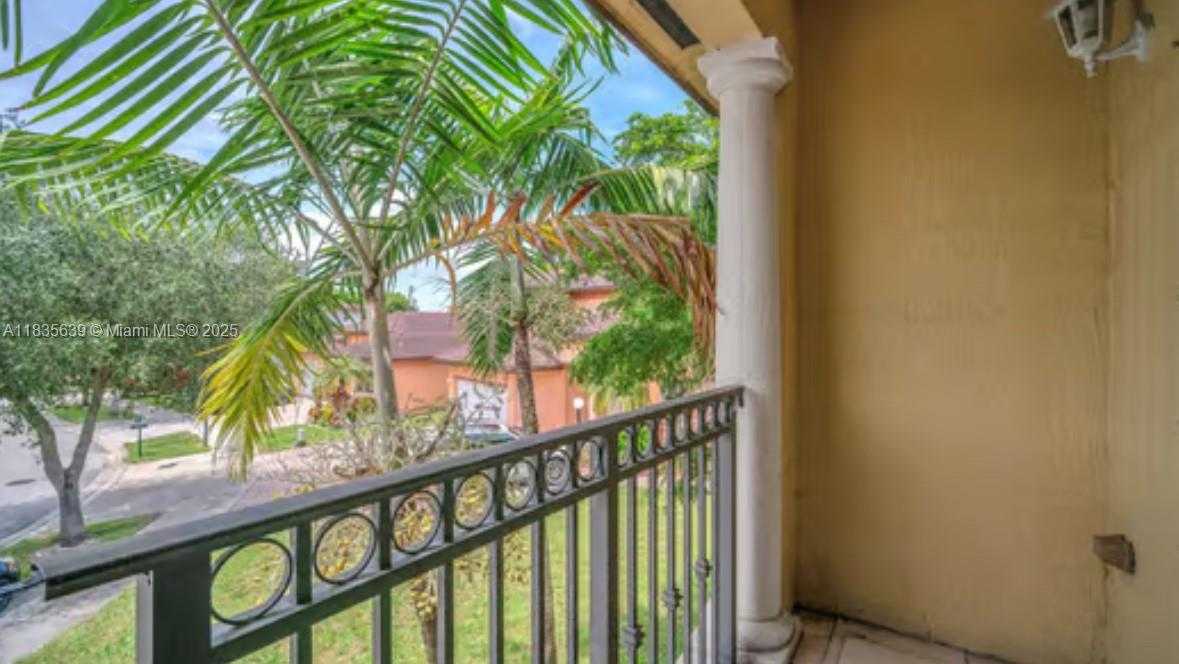 Small Image of 22917 SOUTH WEST 112TH CT, Miami Number 19
