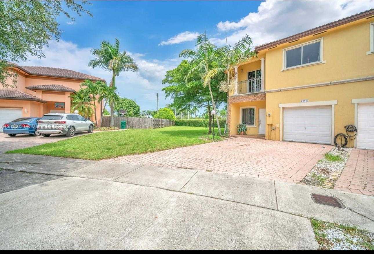 Small Image of 22917 SOUTH WEST 112TH CT, Miami Number 2