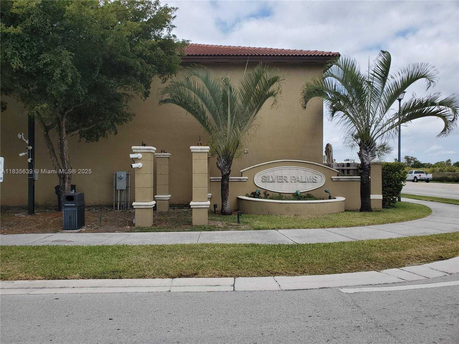 Small Image of 22917 SOUTH WEST 112TH CT, Miami Number 23