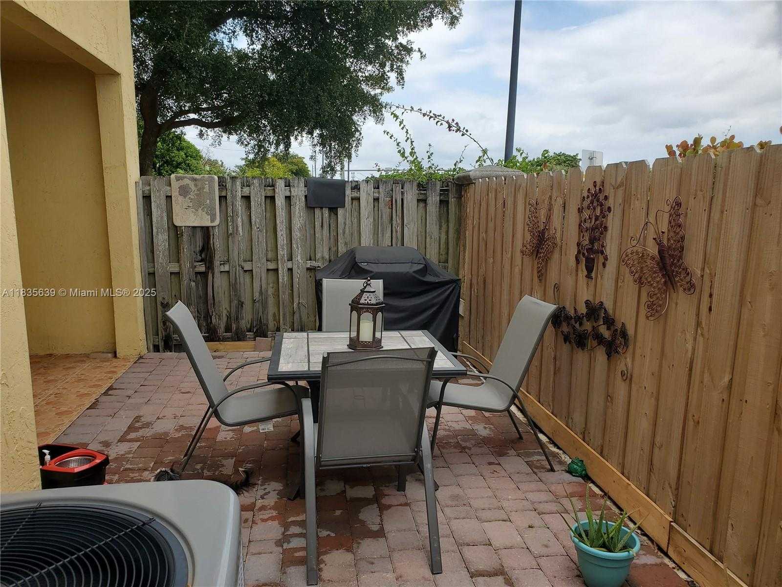 Small Image of 22917 SOUTH WEST 112TH CT, Miami Number 24