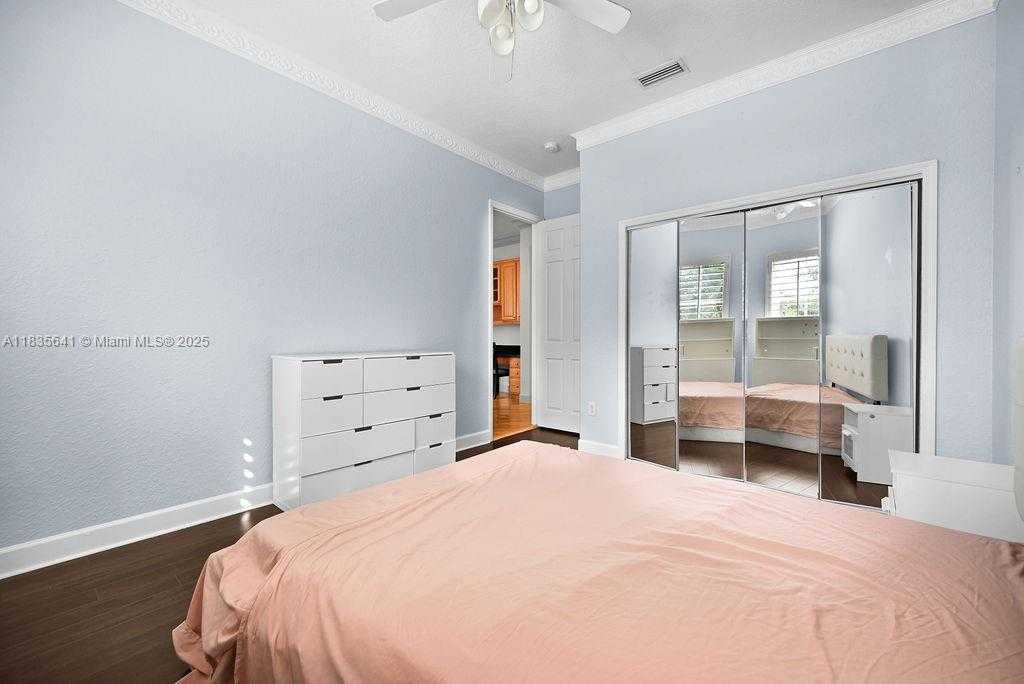 Small Image of 11233 NORTH WEST 71ST TER, Doral Number 18