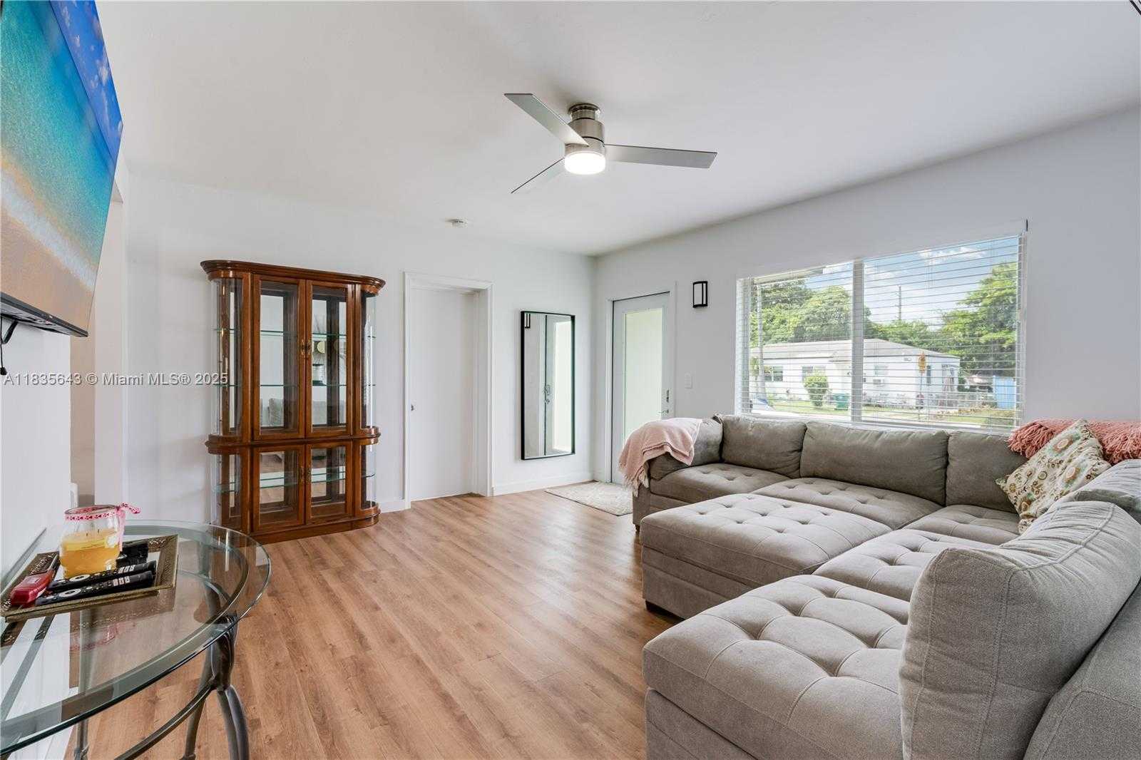 Small Image of 1238 NORTH WEST 57TH ST, Miami Number 4