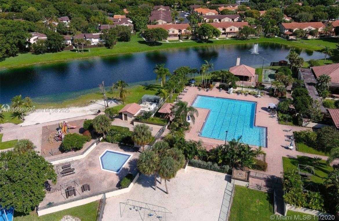 Small Image of Miami Number 13