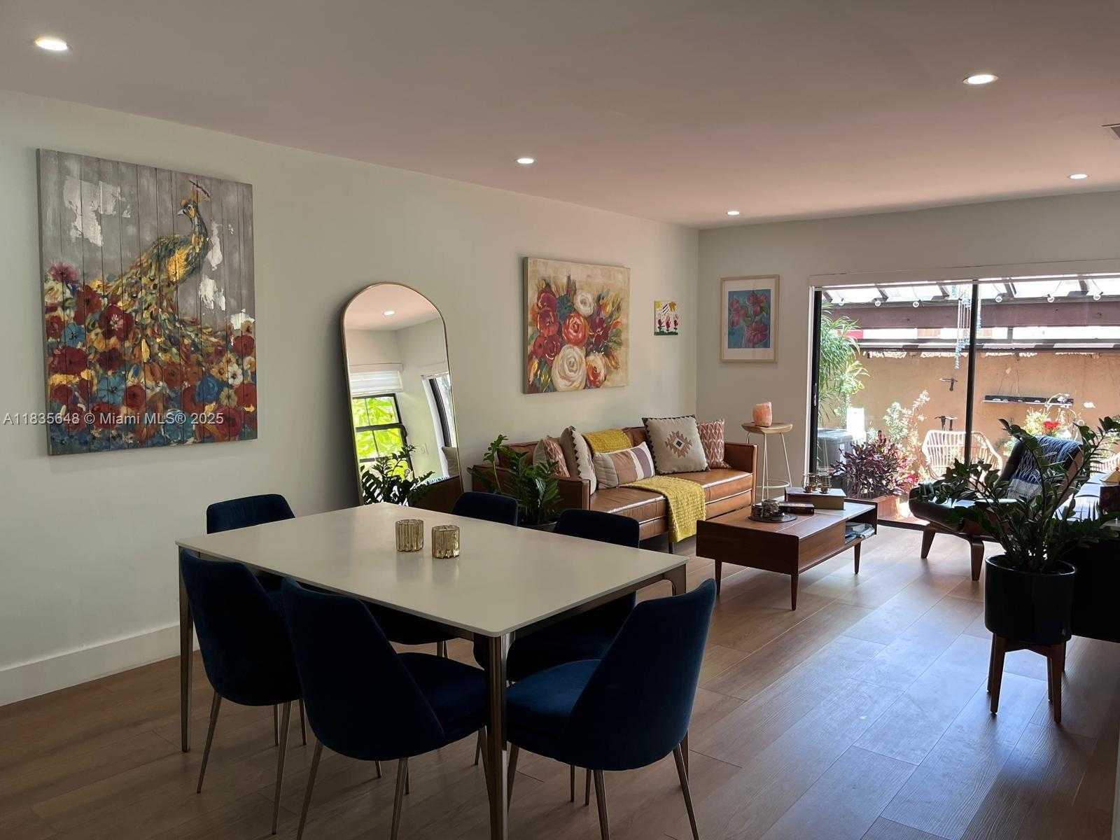 Small Image of Miami Number 20