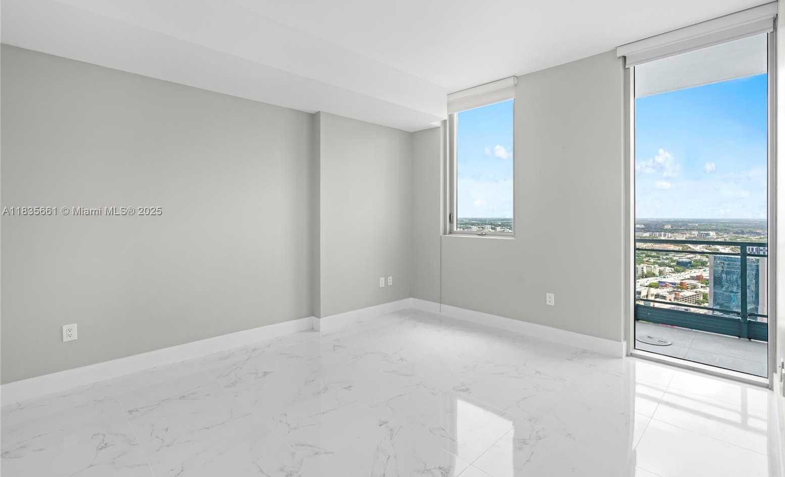 Small Image of 92 SOUTH WEST 3RD ST #5206, Miami Number 14