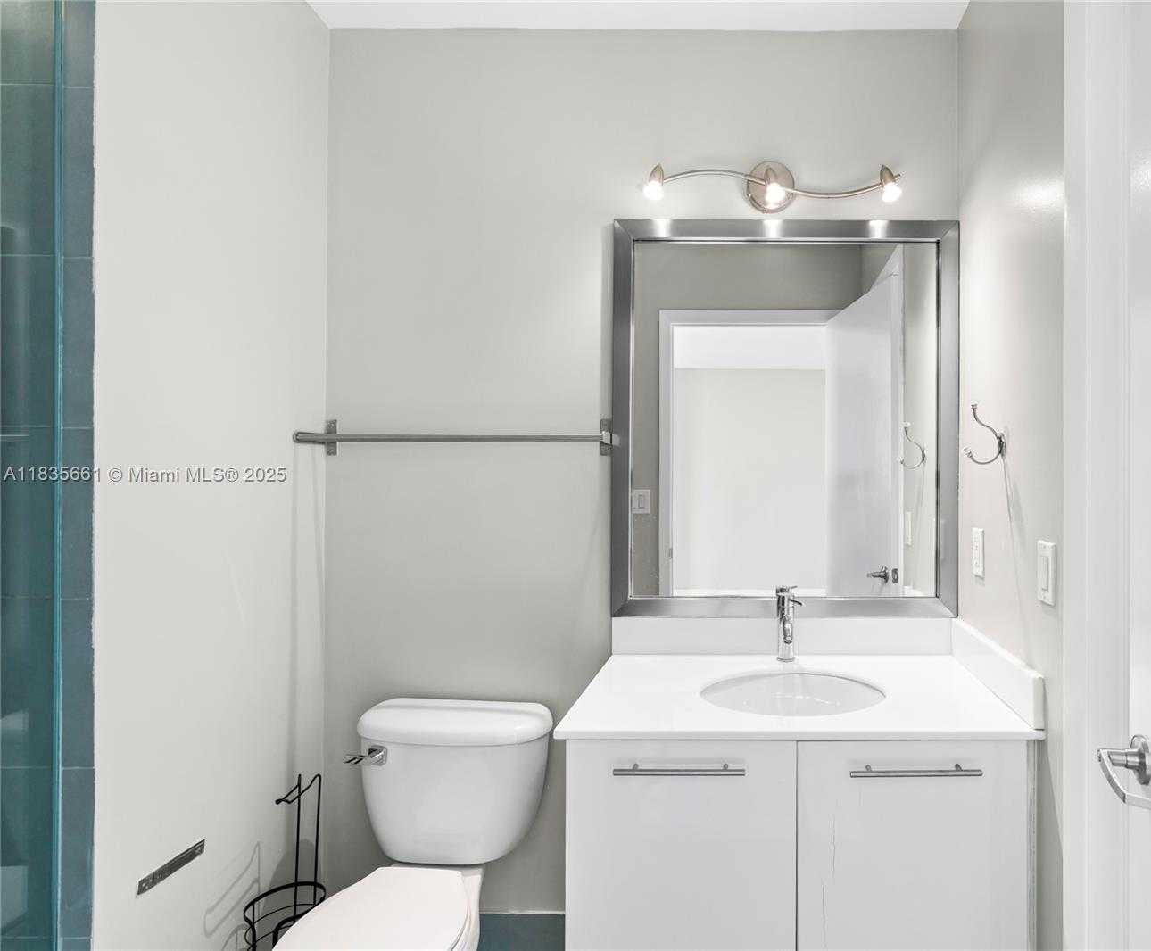 Small Image of 92 SOUTH WEST 3RD ST #5206, Miami Number 19