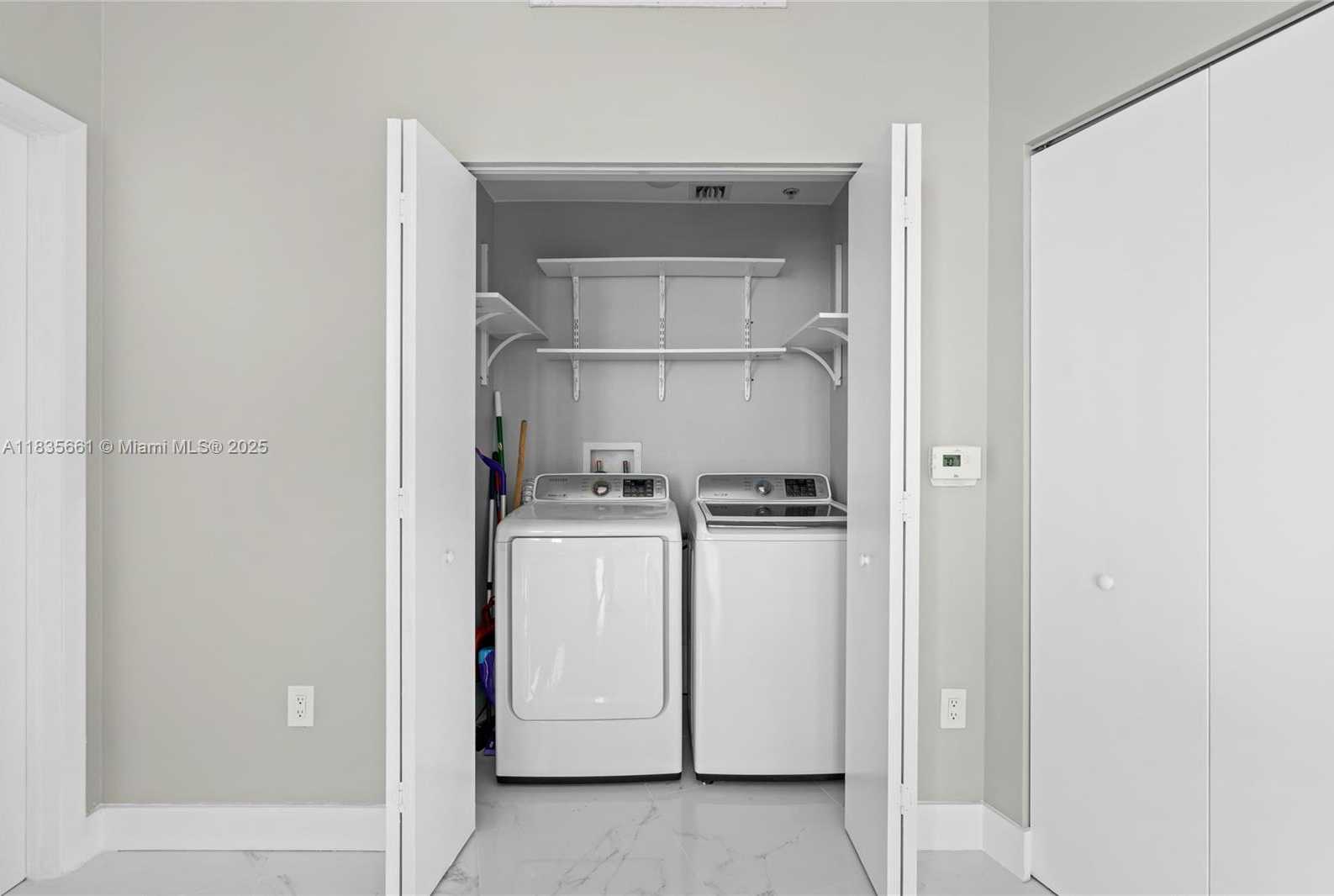 Small Image of 92 SOUTH WEST 3RD ST #5206, Miami Number 20