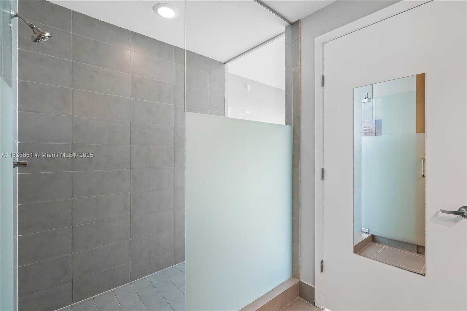 Small Image of 92 SOUTH WEST 3RD ST #5206, Miami Number 25