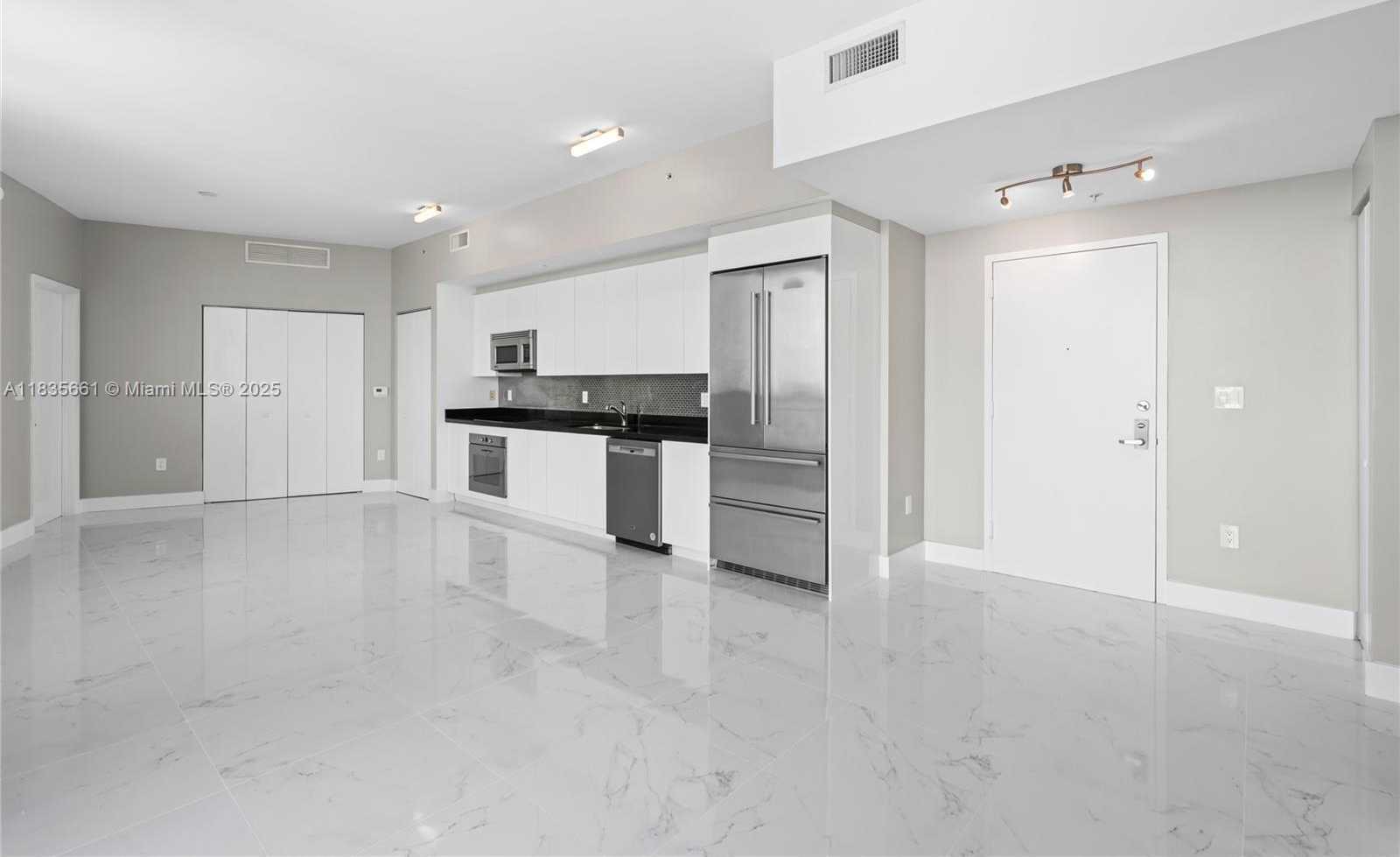 Small Image of 92 SOUTH WEST 3RD ST #5206, Miami Number 4