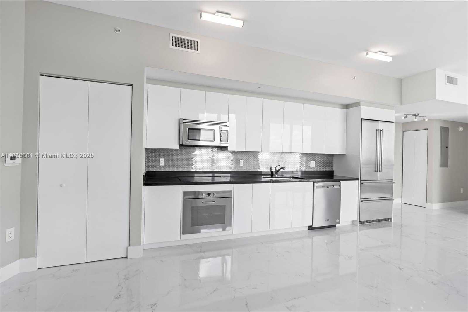 Small Image of 92 SOUTH WEST 3RD ST #5206, Miami Number 5