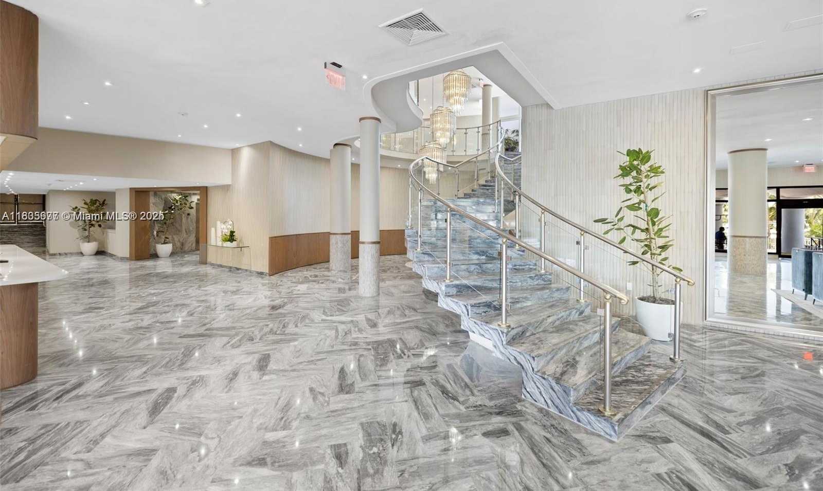 Small Image of 5401 COLLINS AVE #614, Miami Beach Number 34