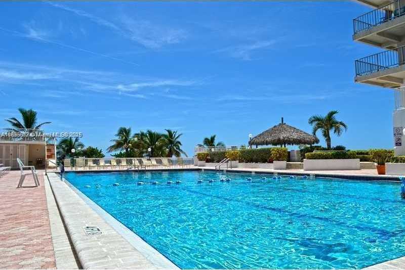 Small Image of 5401 COLLINS AVE #614, Miami Beach Number 6