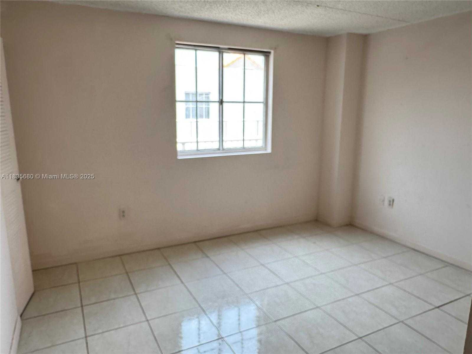 Small Image of 6045 NORTH WEST 186TH ST #323, Hialeah Number 10