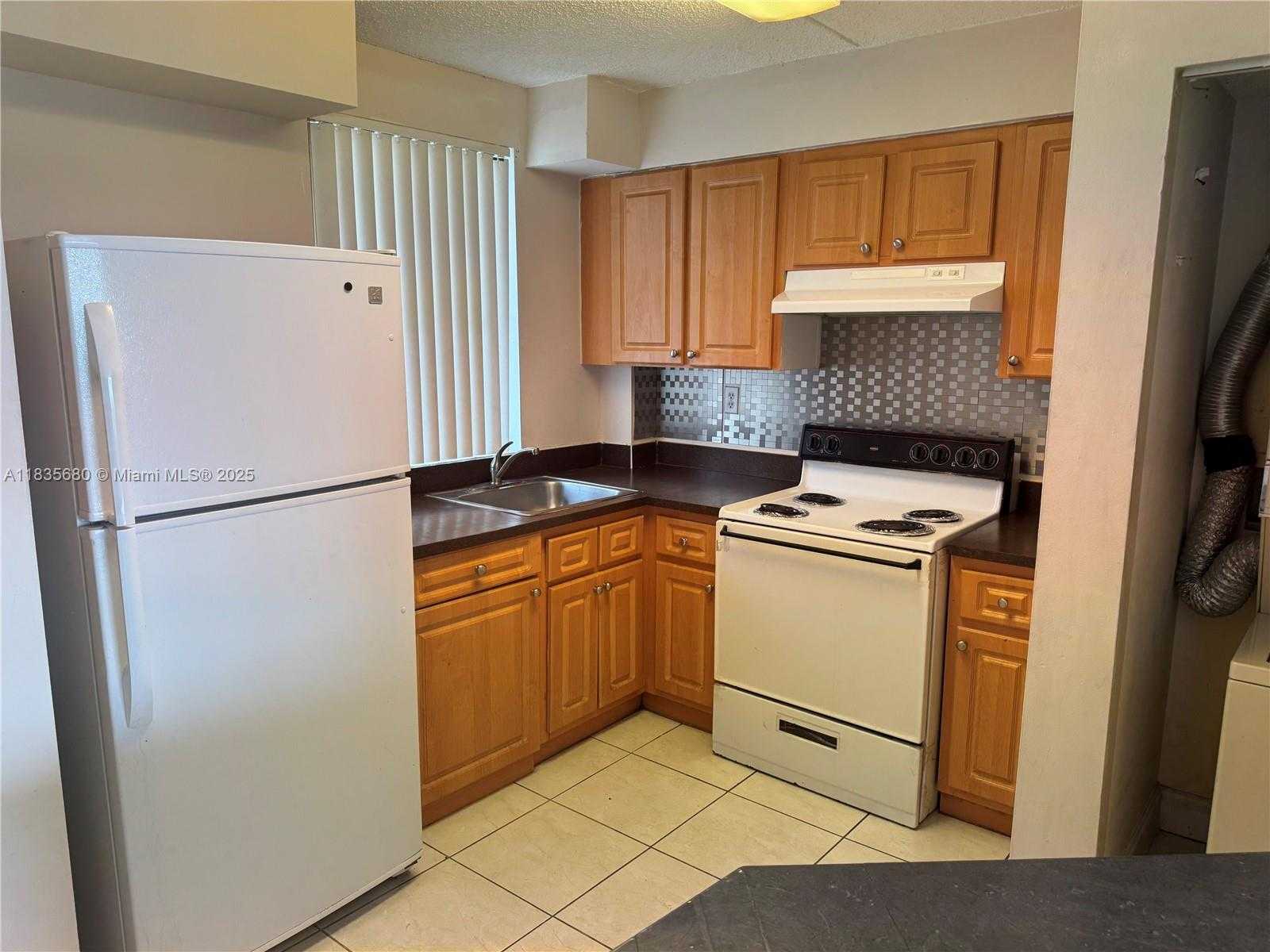 Small Image of 6045 NORTH WEST 186TH ST #323, Hialeah Number 3