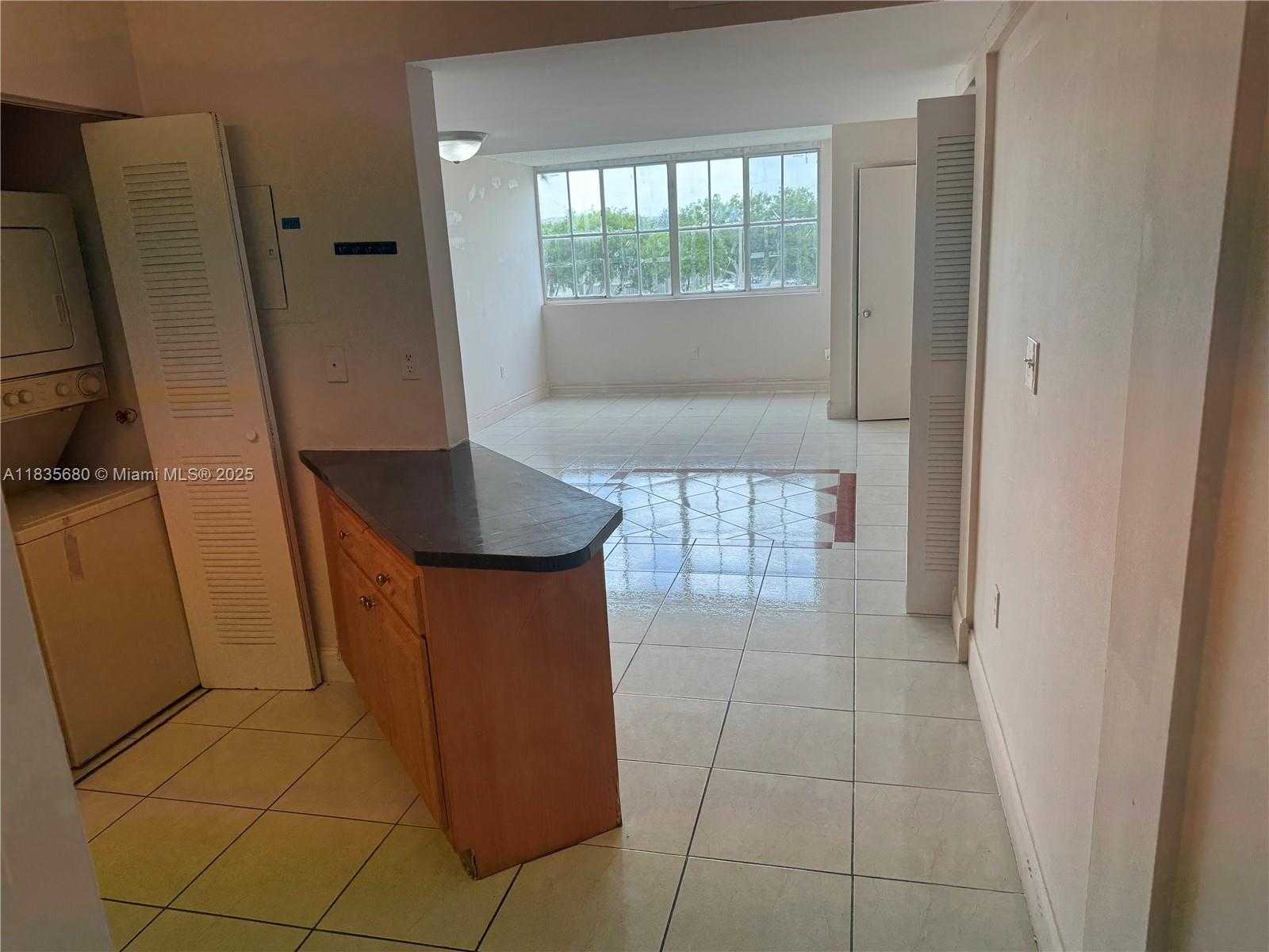 Small Image of 6045 NORTH WEST 186TH ST #323, Hialeah Number 5
