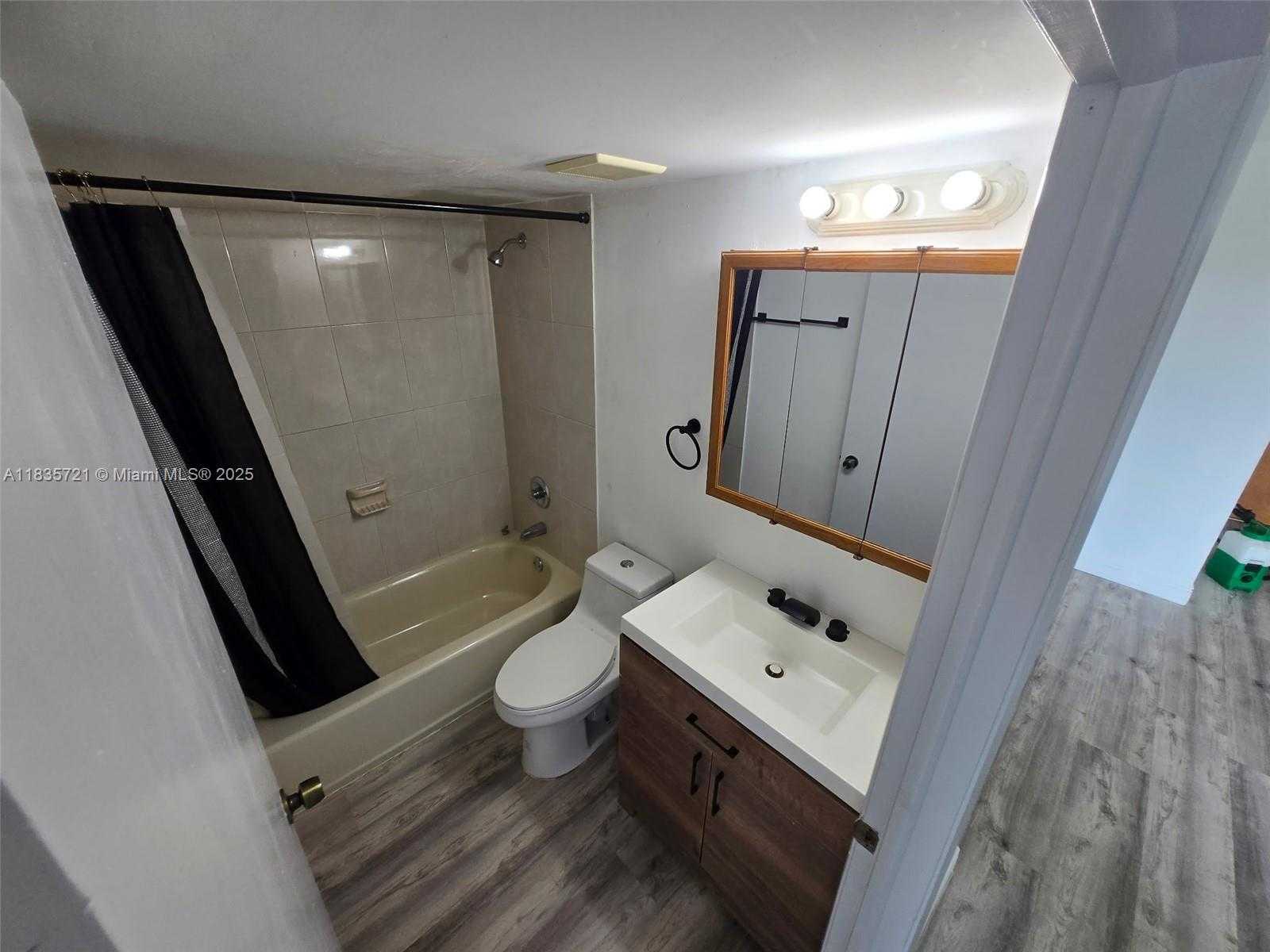 Small Image of 11790 SOUTH WEST 18TH ST #323-3, Miami Number 16