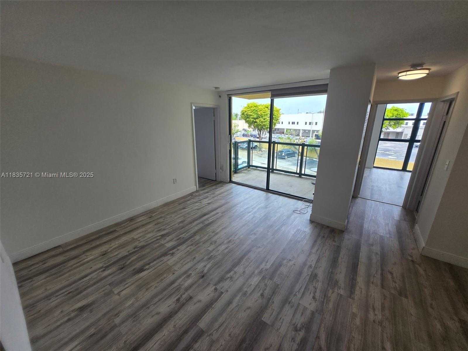 Small Image of 11790 SOUTH WEST 18TH ST #323-3, Miami Number 4