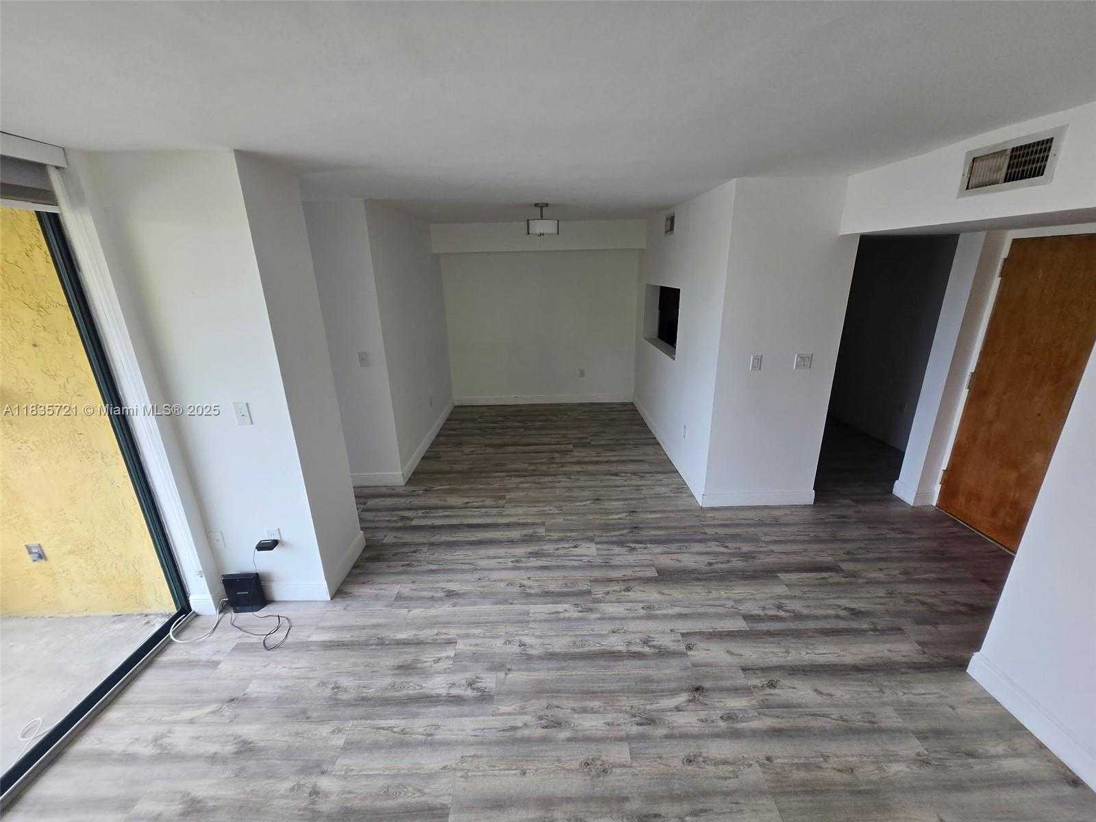 Small Image of 11790 SOUTH WEST 18TH ST #323-3, Miami Number 6