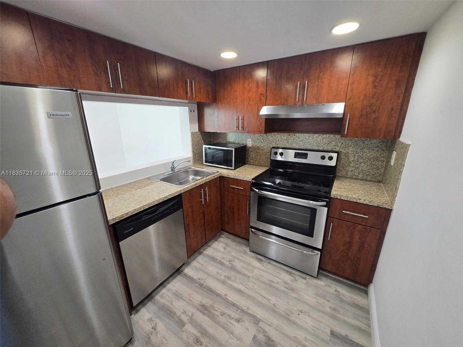 Small Image of 11790 SOUTH WEST 18TH ST #323-3, Miami Number 8