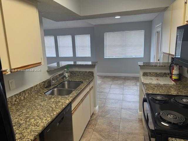 Small Image of 10501 SOUTH WEST 155TH CT #1124, Miami Number 10