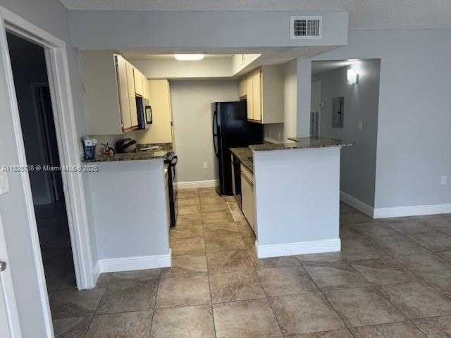Small Image of 10501 SOUTH WEST 155TH CT #1124, Miami Number 12