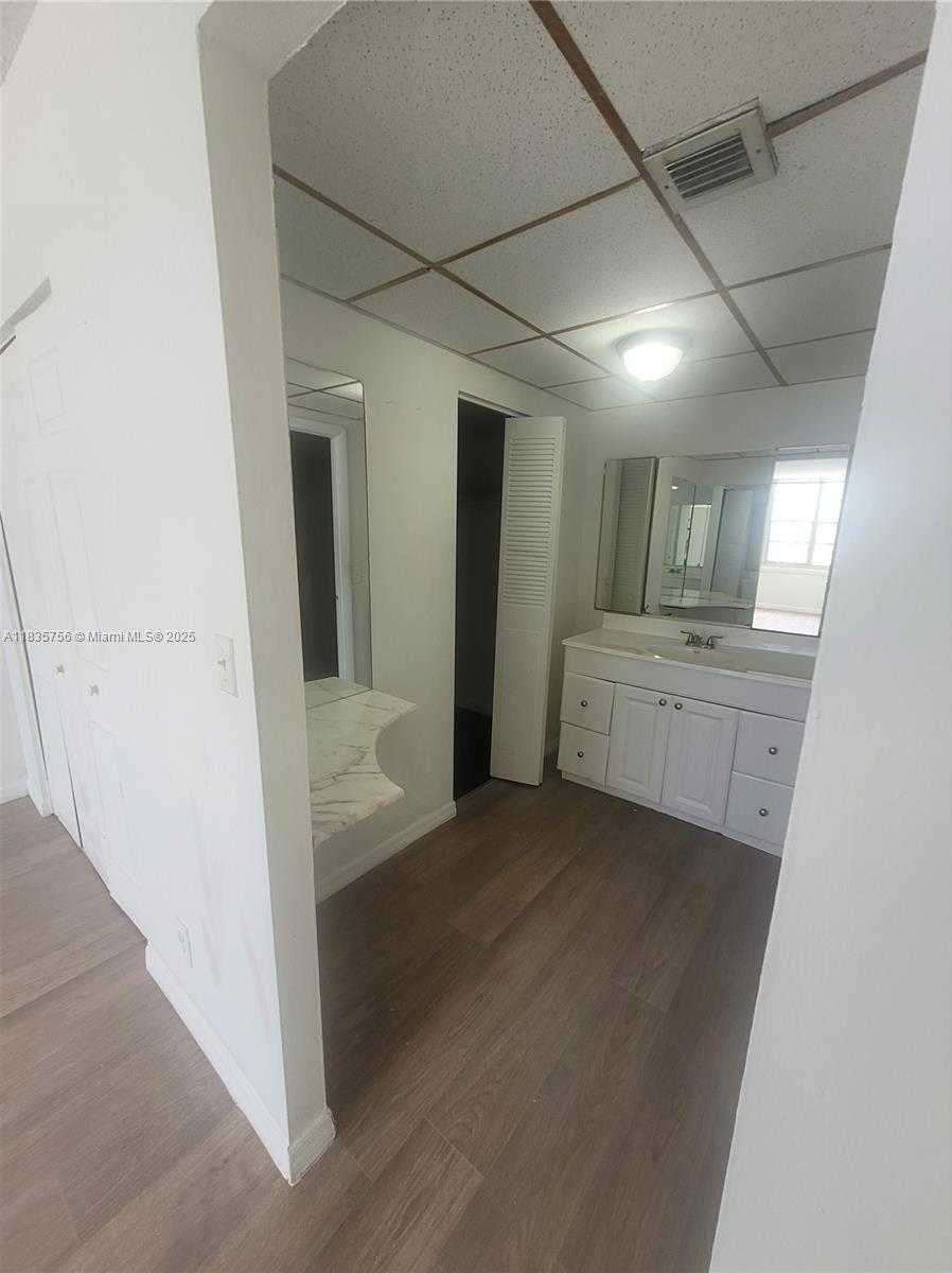 Small Image of 2025 NORTH EAST 164TH ST #903, North Miami Beach Number 12