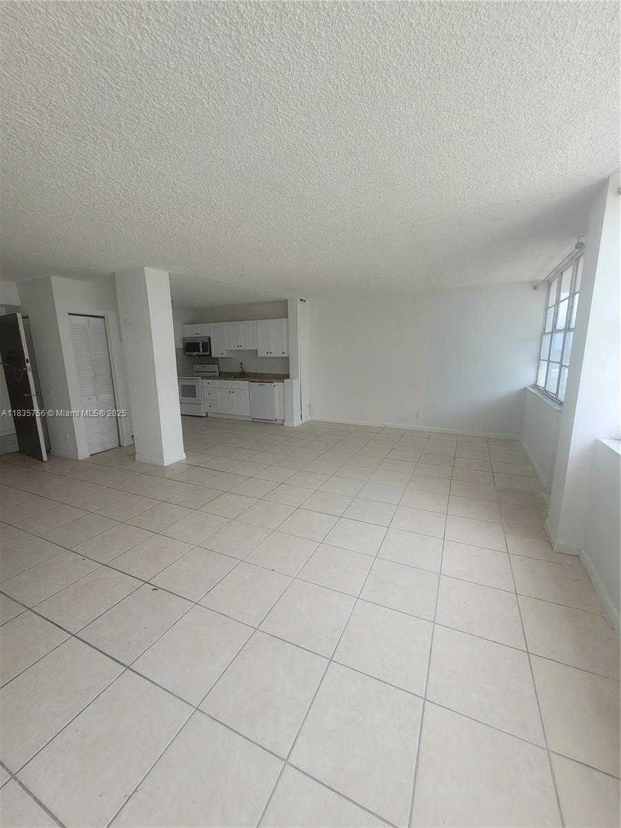 Small Image of 2025 NORTH EAST 164TH ST #903, North Miami Beach Number 2