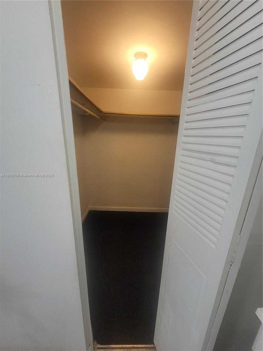 Small Image of 2025 NORTH EAST 164TH ST #903, North Miami Beach Number 8