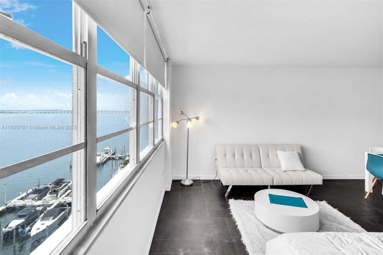 Small Image of 801 BRICKELL BAY DR #1069, Miami Number 13