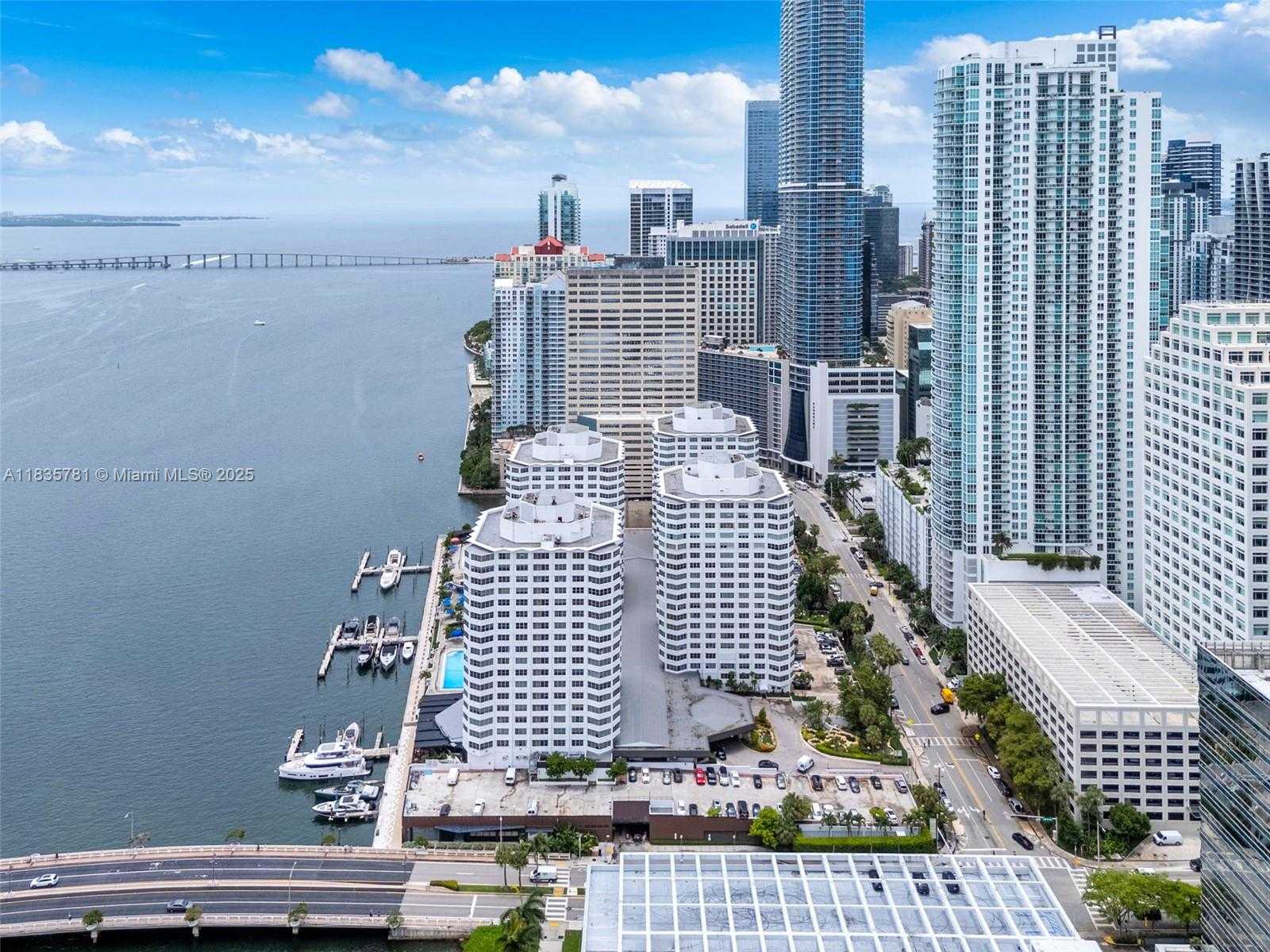 Small Image of 801 BRICKELL BAY DR #1069, Miami Number 22