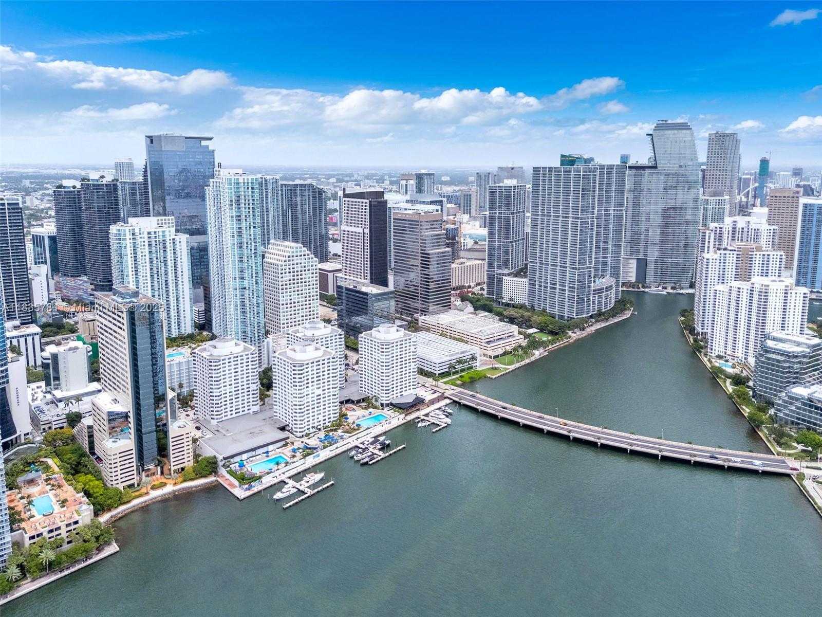 Small Image of 801 BRICKELL BAY DR #1069, Miami Number 24