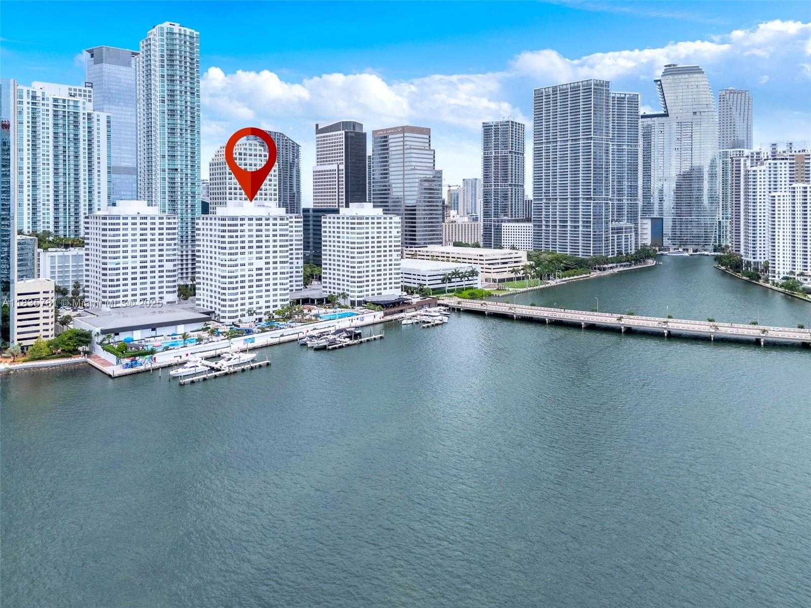 Small Image of 801 BRICKELL BAY DR #1069, Miami Number 25