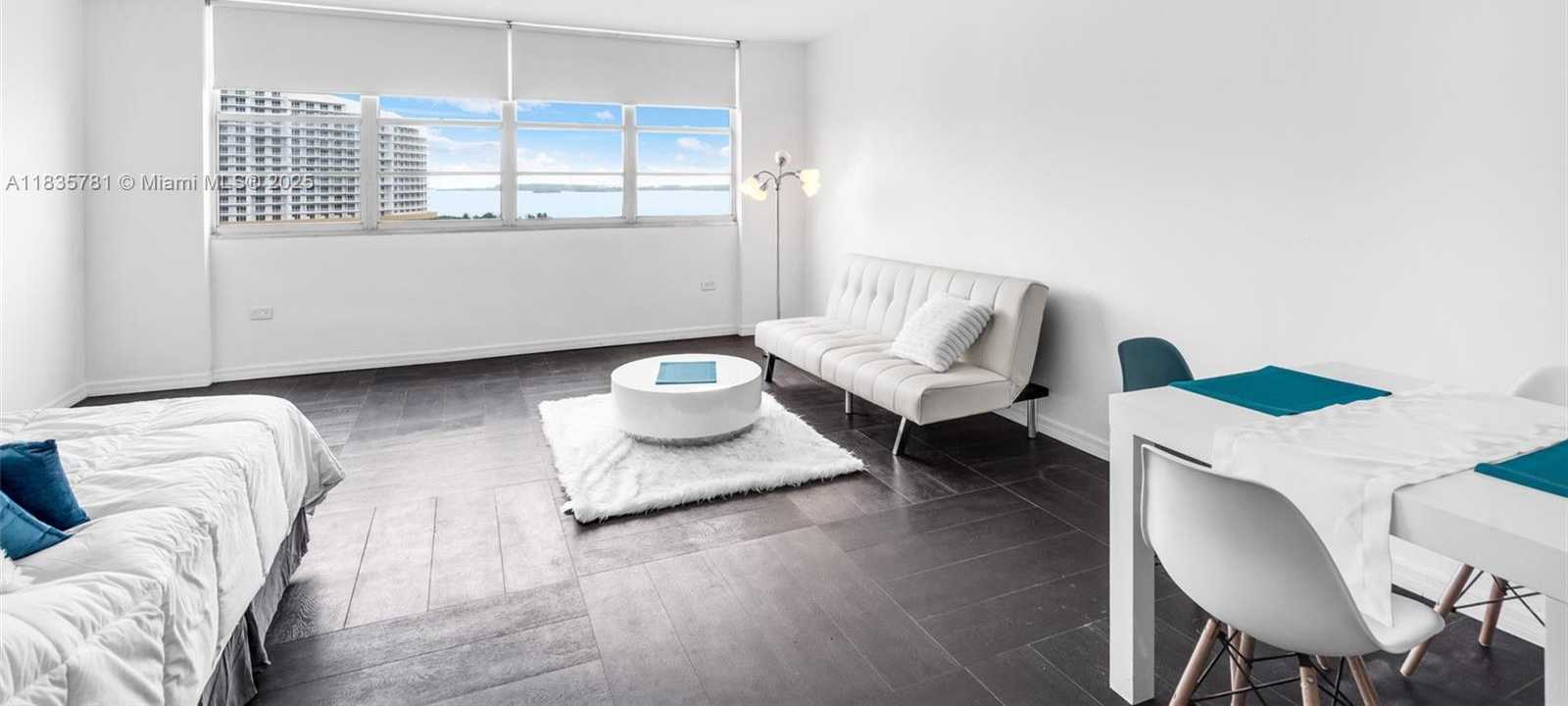 Small Image of 801 BRICKELL BAY DR #1069, Miami Number 9