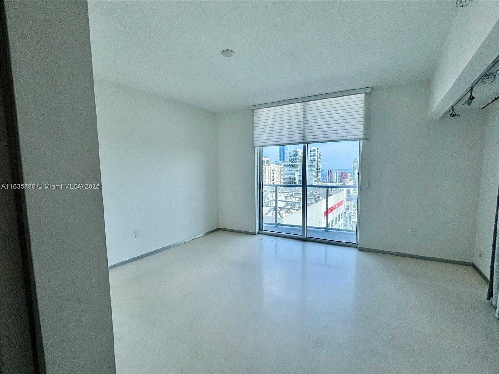 Small Image of 185 SOUTH WEST 7TH ST #3404, Miami Number 2