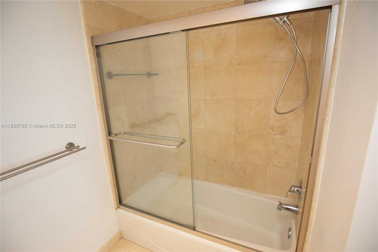 Small Image of 600 NORTH EAST 36TH ST #812, Miami Number 13