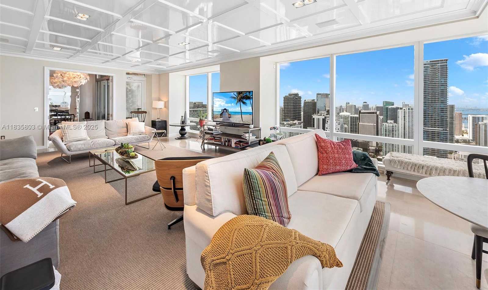 Small Image of 1425 BRICKELL AVE #58E, Miami Number 13