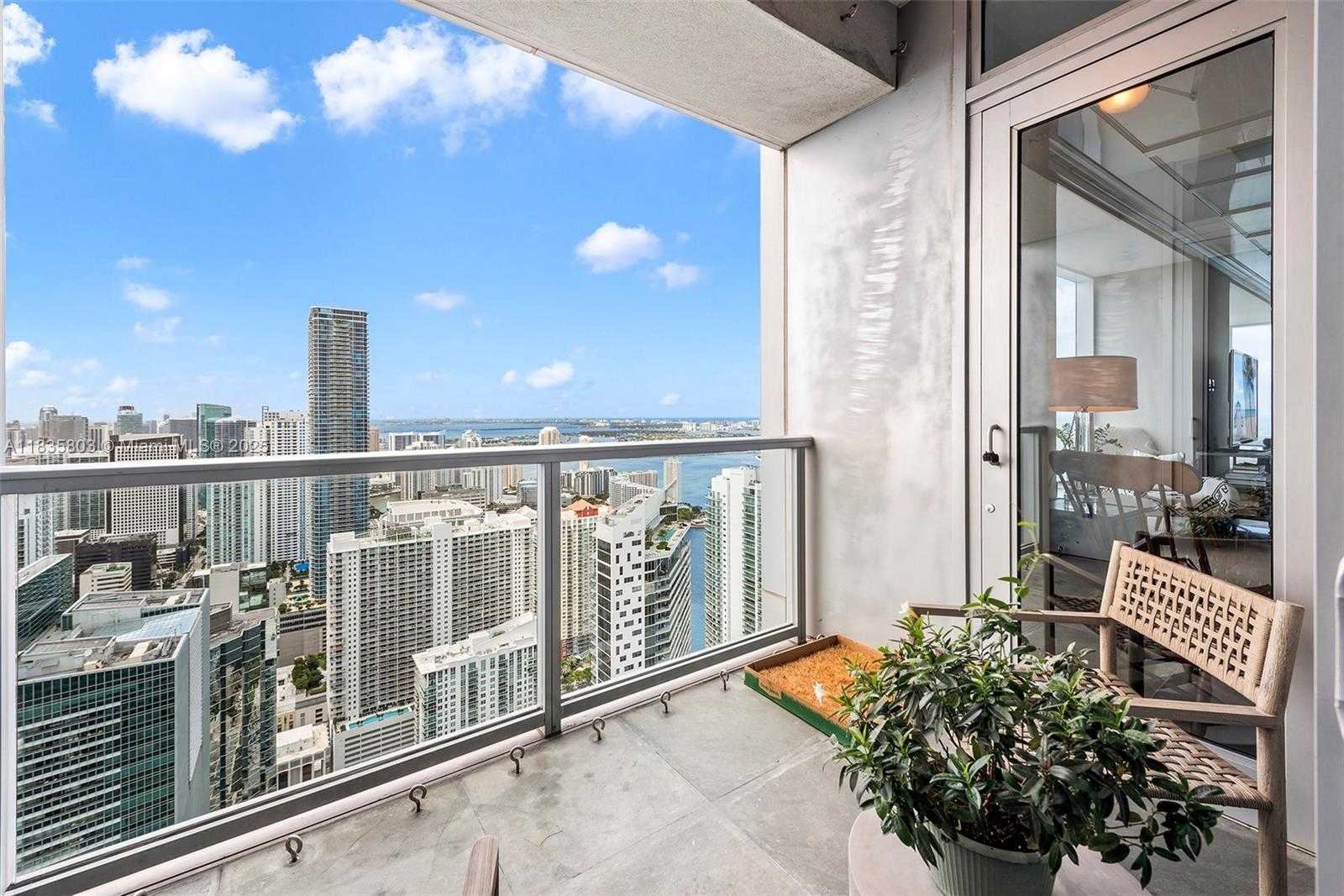 Small Image of 1425 BRICKELL AVE #58E, Miami Number 24