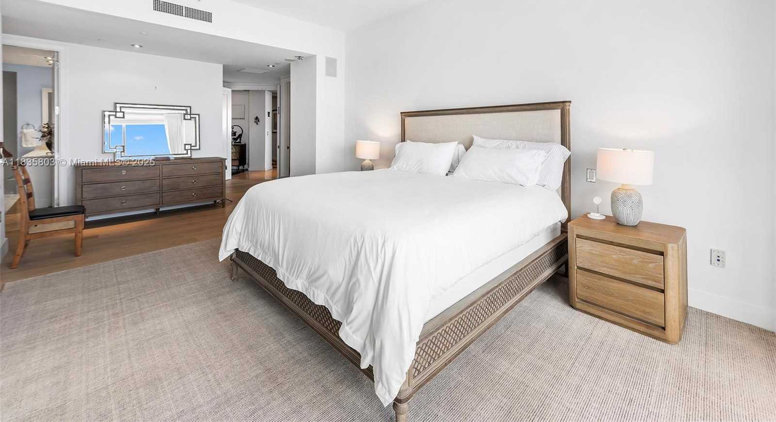 Small Image of 1425 BRICKELL AVE #58E, Miami Number 29