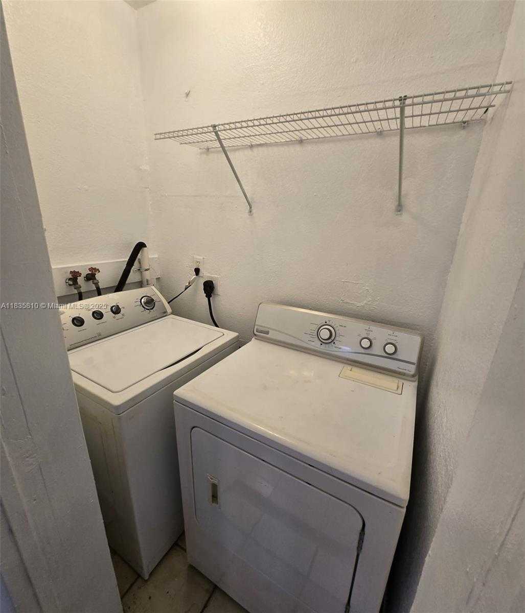Small Image of 1905 SOUTH WEST 11TH ST #1-2, Fort Lauderdale Number 18