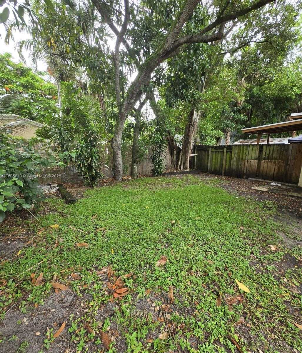 Small Image of 1905 SOUTH WEST 11TH ST #1-2, Fort Lauderdale Number 20