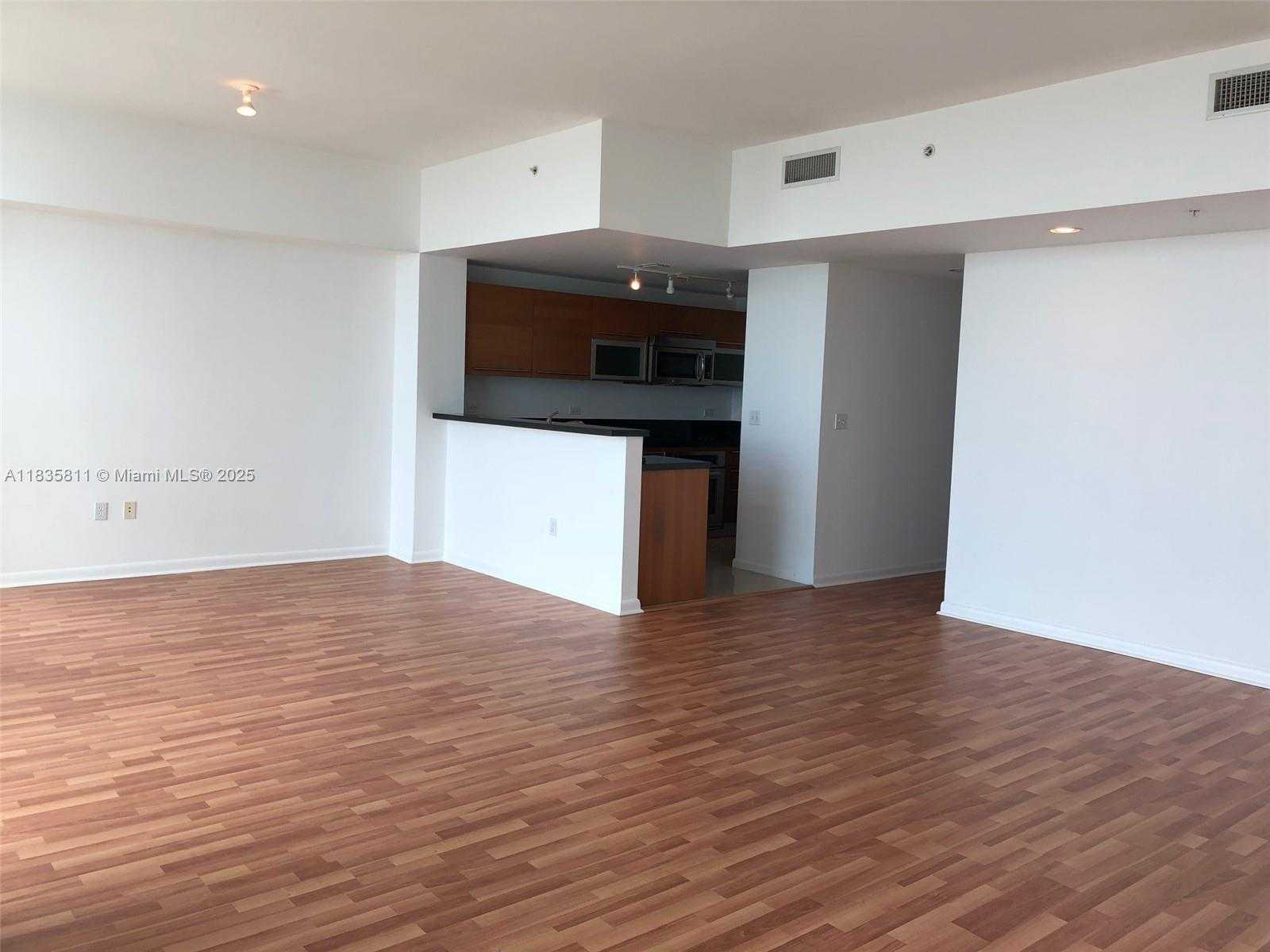 Small Image of 253 NORTH EAST 2ND ST #4207, Miami Number 5