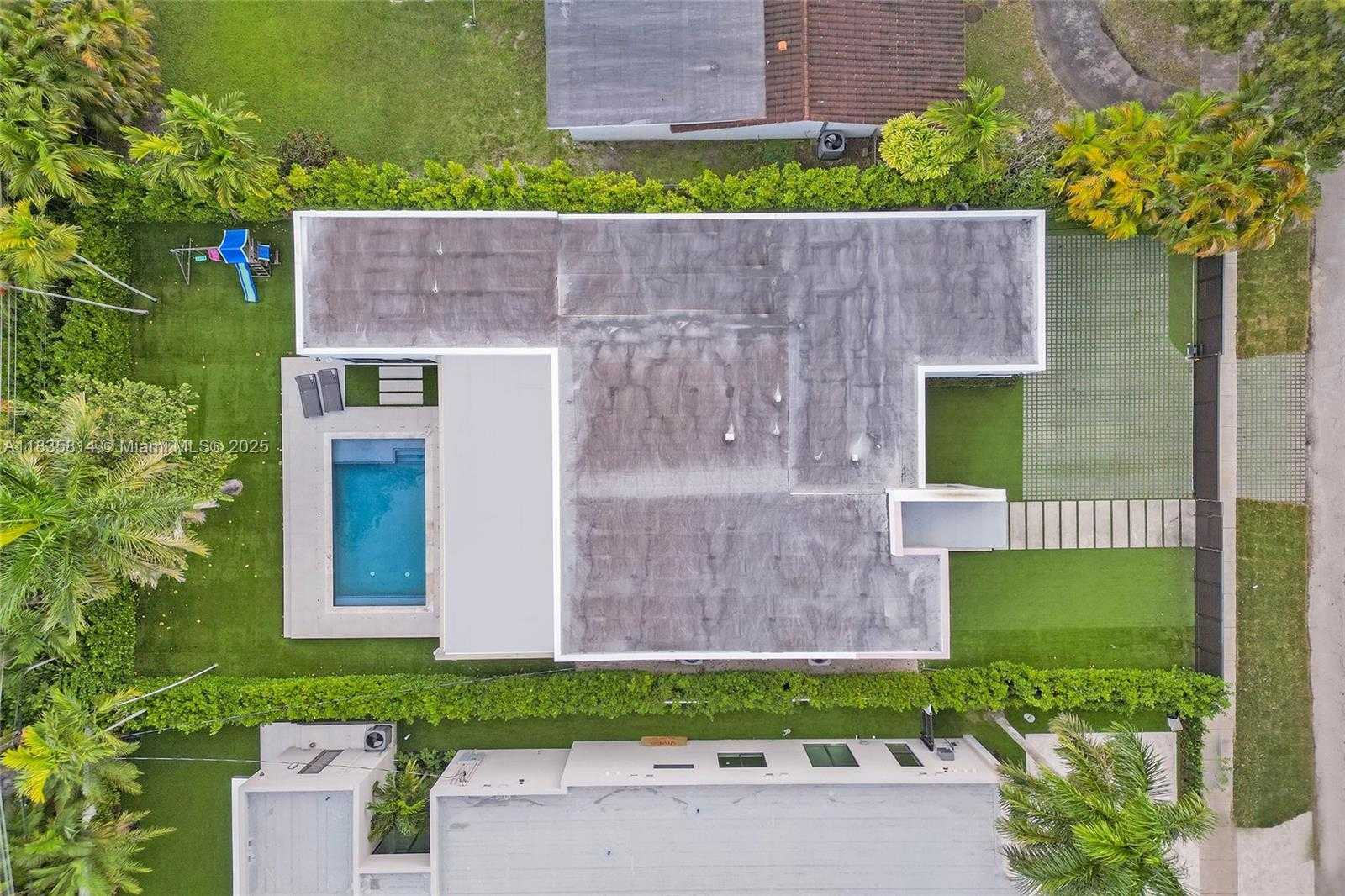 Small Image of 2441 NORTH EAST 200TH ST #., Miami Number 4