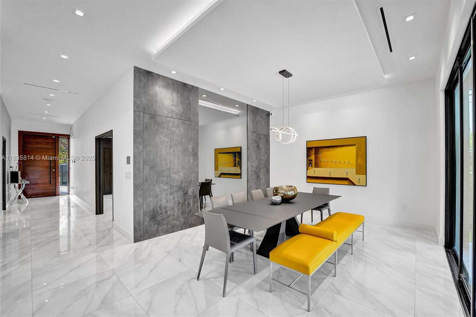 Small Image of 2441 NORTH EAST 200TH ST #., Miami Number 53