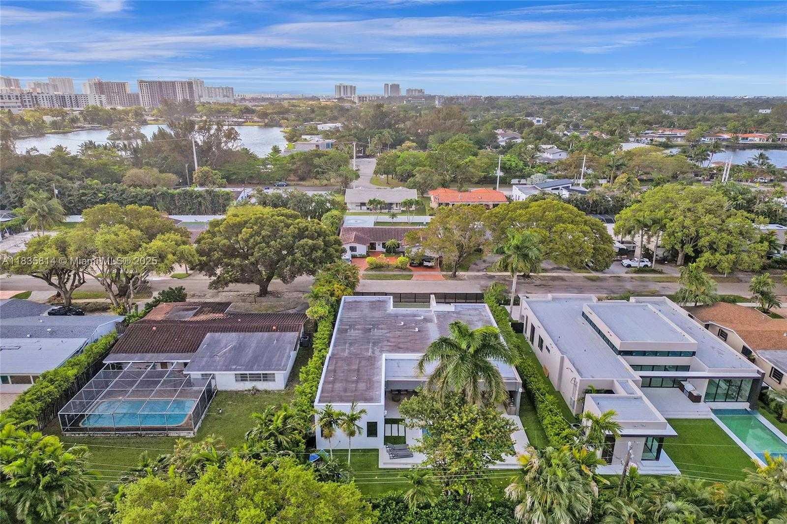 Small Image of 2441 NORTH EAST 200TH ST #., Miami Number 7