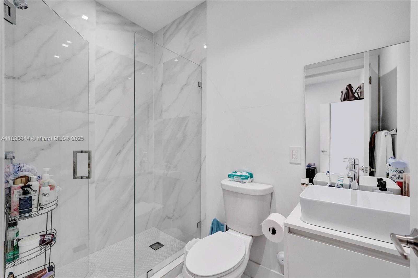 Small Image of 2441 NORTH EAST 200TH ST #., Miami Number 86